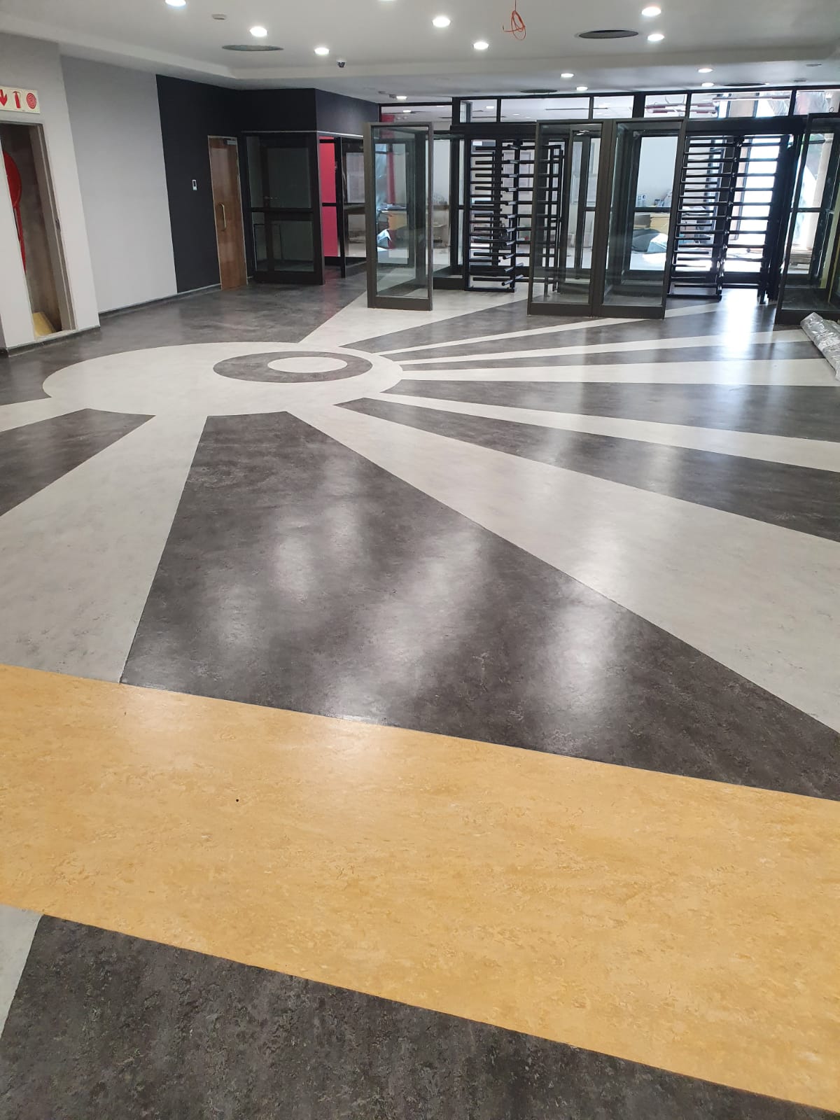 Vinyl Sheeting & Planks